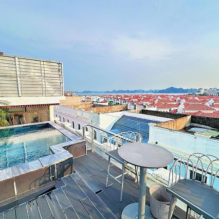 Green Suites Hotel Ha Long Exterior photo
